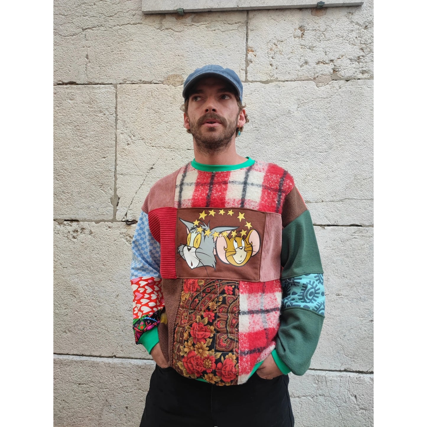 Cartoon Cat and Mouse